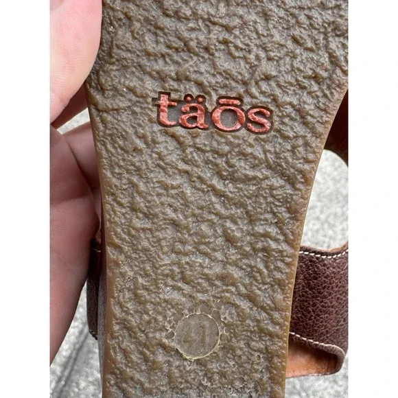 Taos Women's Carousel 3 Tan Leather Wedge Sandals Size 41 US 10 Comfort Casual - Picture 12 of 13